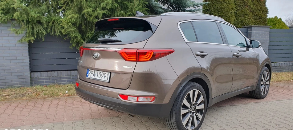 Kia Sportage cena 69900 przebieg: 115700, rok produkcji 2016 z Leszno małe 379